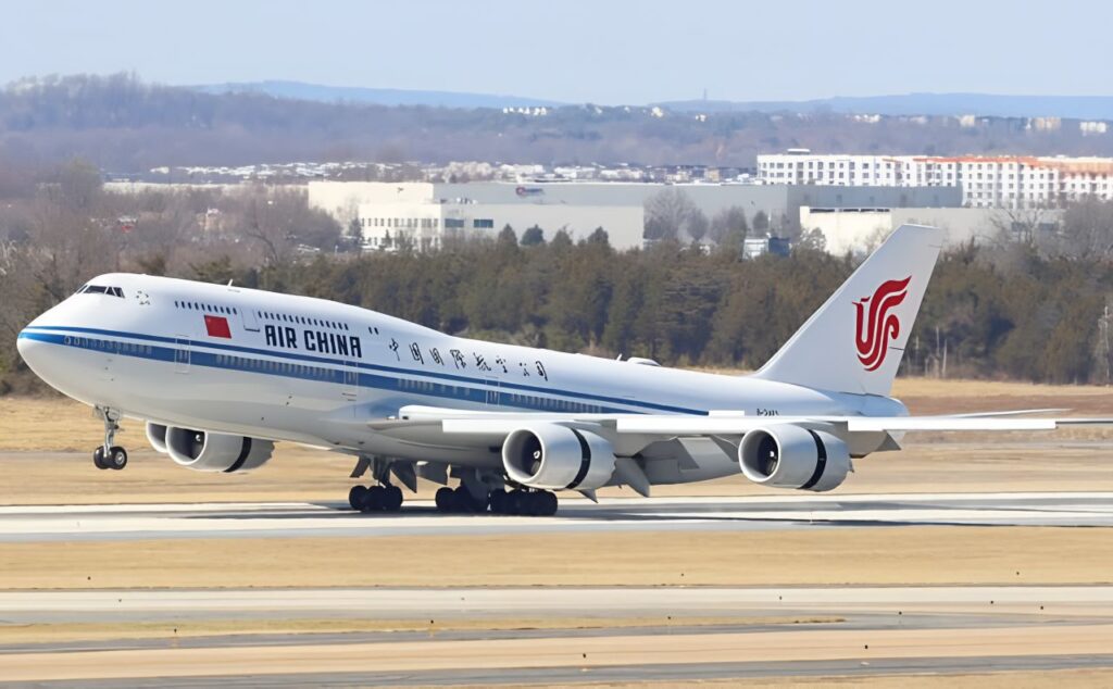 air china boeing 747 jumbo