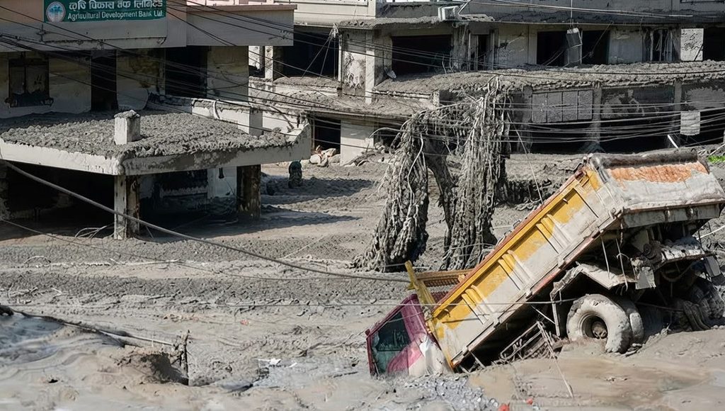 flash floods in china thousands missing s